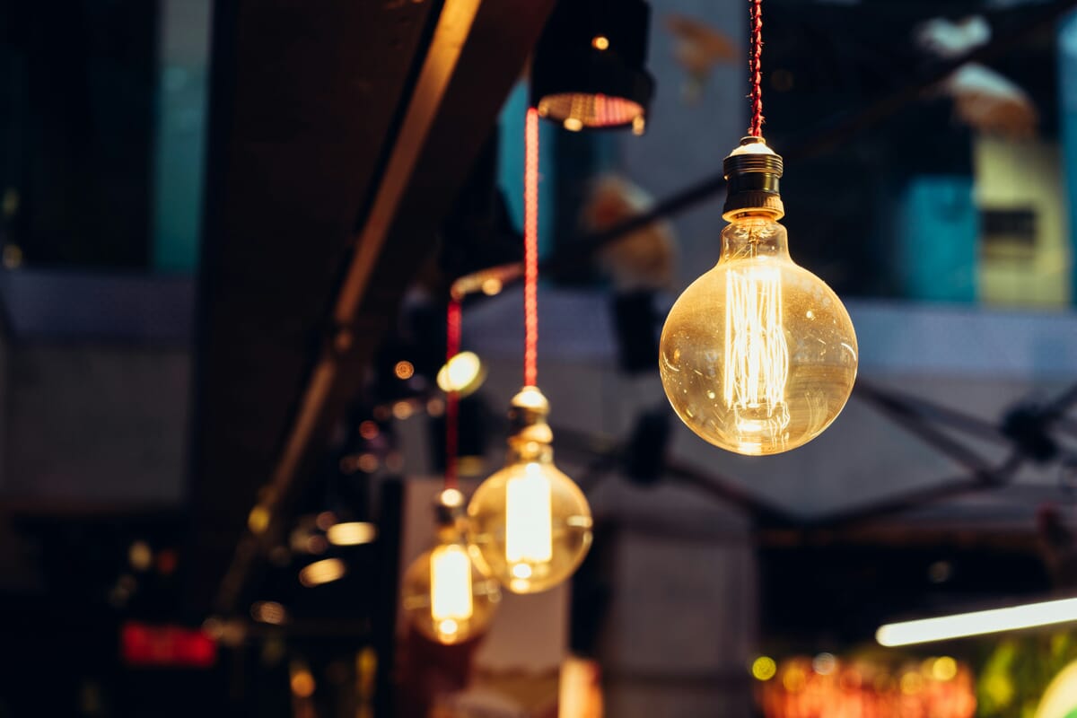 Energy–alvaro-serrano-YsvAZFxDZ_8-unsplash