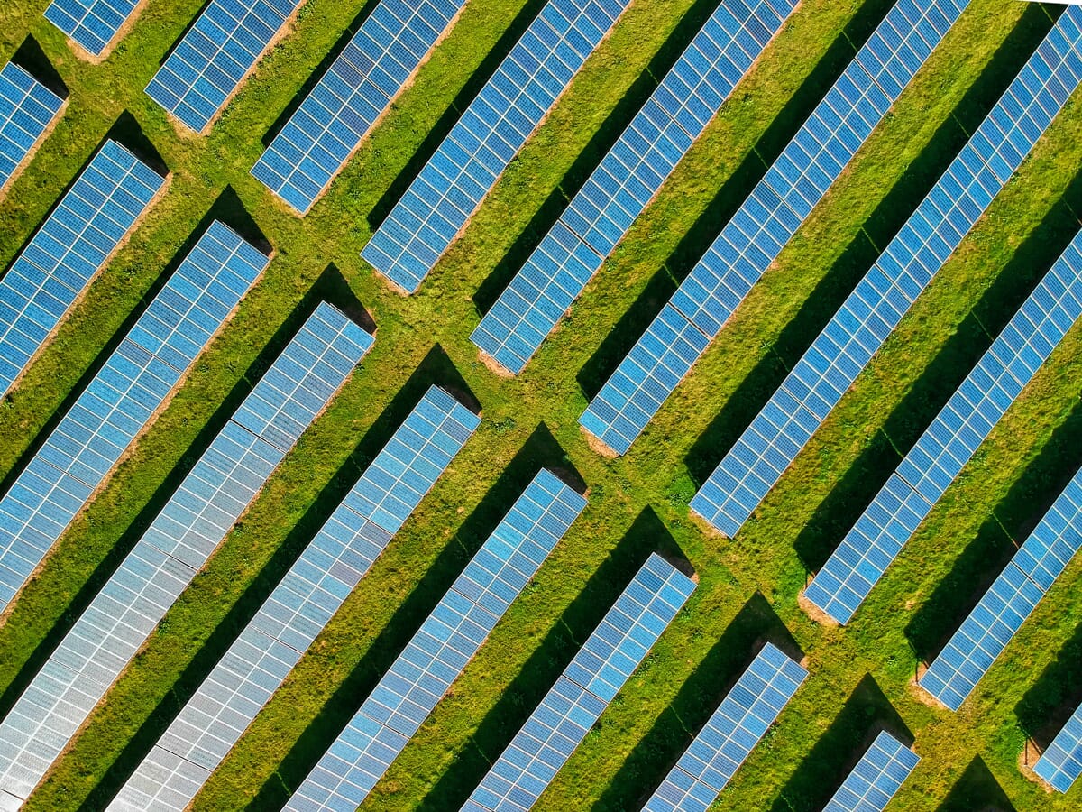 Projects–red-zeppelin-UVGE-o757-g-unsplash